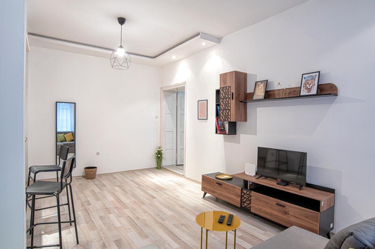 Bilyana'S 1 Bedroom Central Apartment София Екстериор снимка