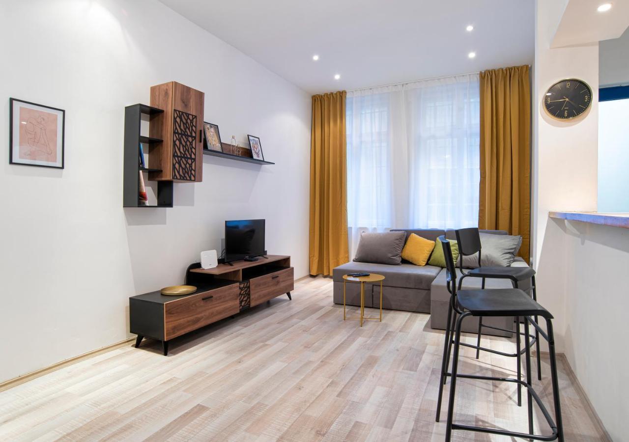 Bilyana'S 1 Bedroom Central Apartment София Екстериор снимка