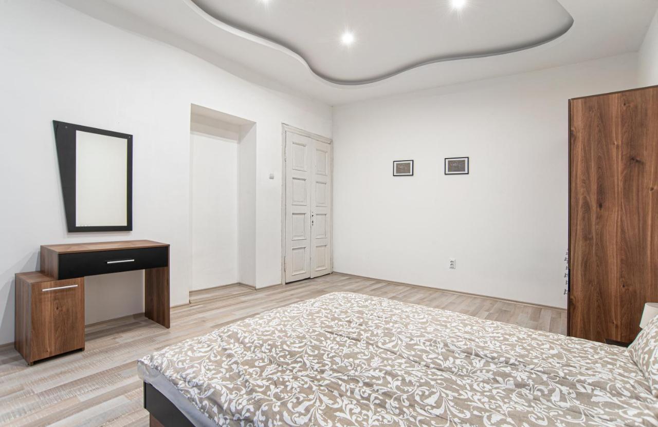 Bilyana'S 1 Bedroom Central Apartment София Екстериор снимка